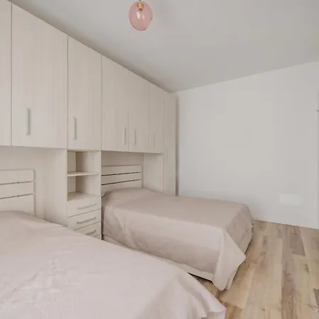 Wave Island Spera B8 *